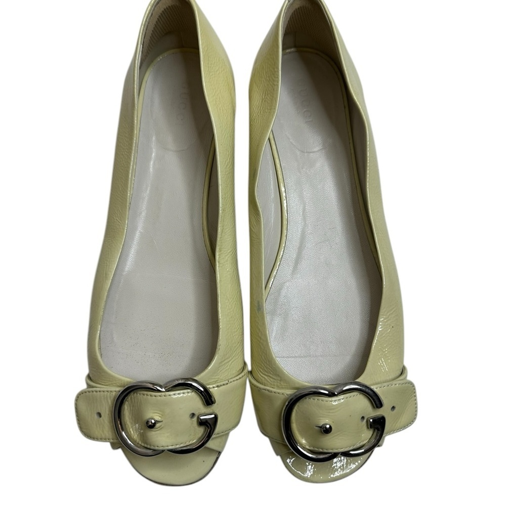 Gucci Women's Cream Leather Pumps - Picture 14 of 16